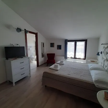 Oda ve Kahvaltı Cuscino E Cappuccino Alghero