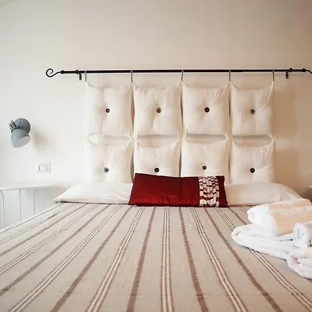 Cuscino E Cappuccino فندق مبيت وإفطار 3*