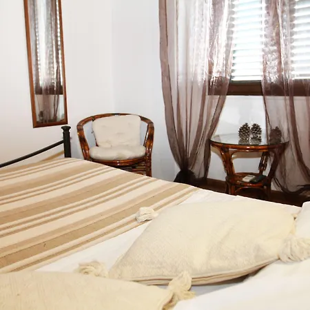 Cuscino E Cappuccino לינה וארוחת בוקר אלגהרו