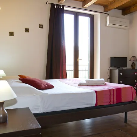 Cuscino E Cappuccino ベッド・アンド・ブレックファスト