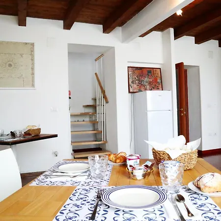 Cuscino E Cappuccino 3* אלגהרו