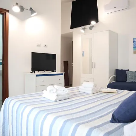 ベッド・アンド・ブレックファスト Cuscino E Cappuccino 3*