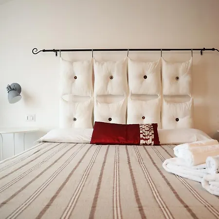 Cuscino E Cappuccino فندق مبيت وإفطار 2*